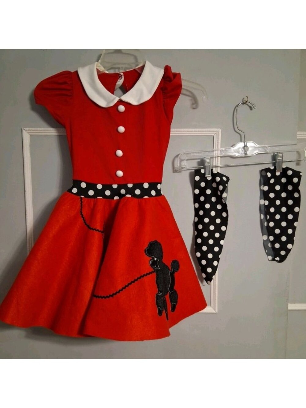 Weissman Red Poodle Skirt Costume IC (Intermediate Child) 7/8 Matching Hair Ties
